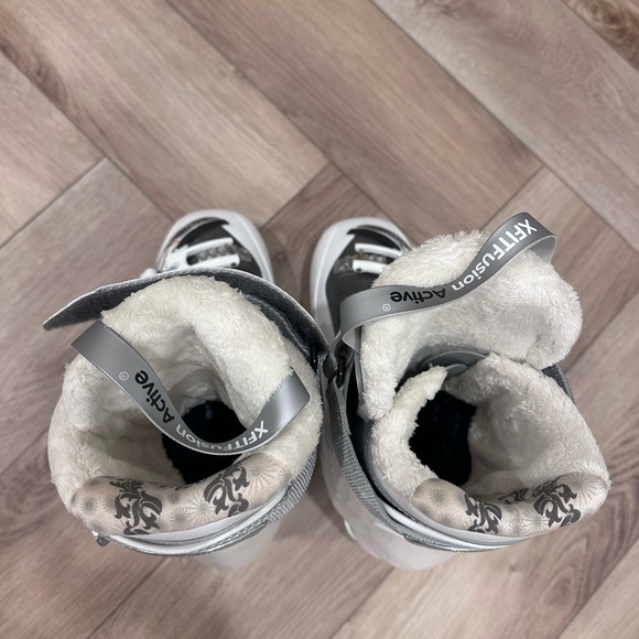 Salomon Ski Boots - Picture 5 of 9